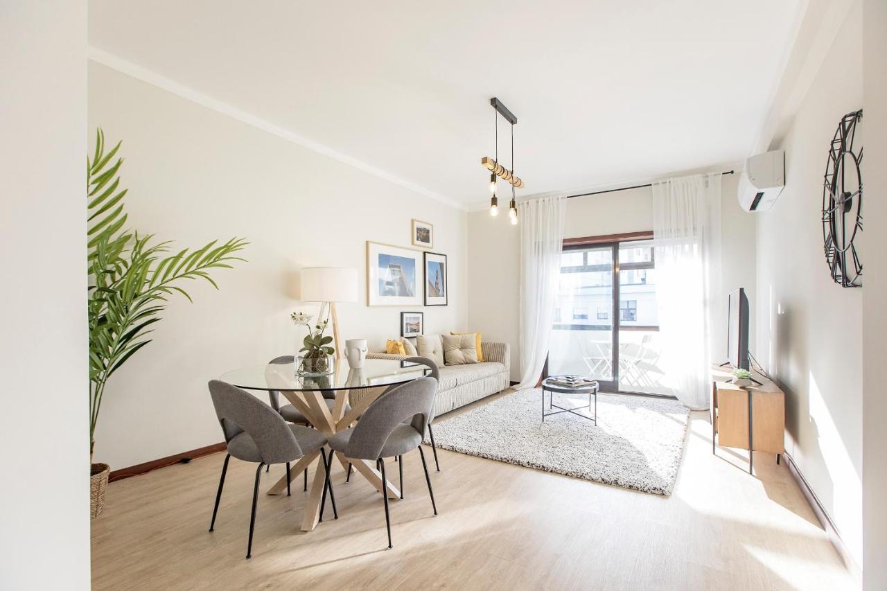 2Br Flat In Bonfim W/ Ac & Balcony By Lovelystay Porto Dış mekan fotoğraf